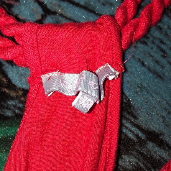 Red tank top - Picture 2 of 2